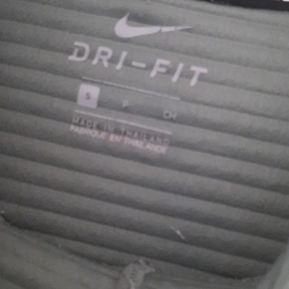 Nike pullover sz small
